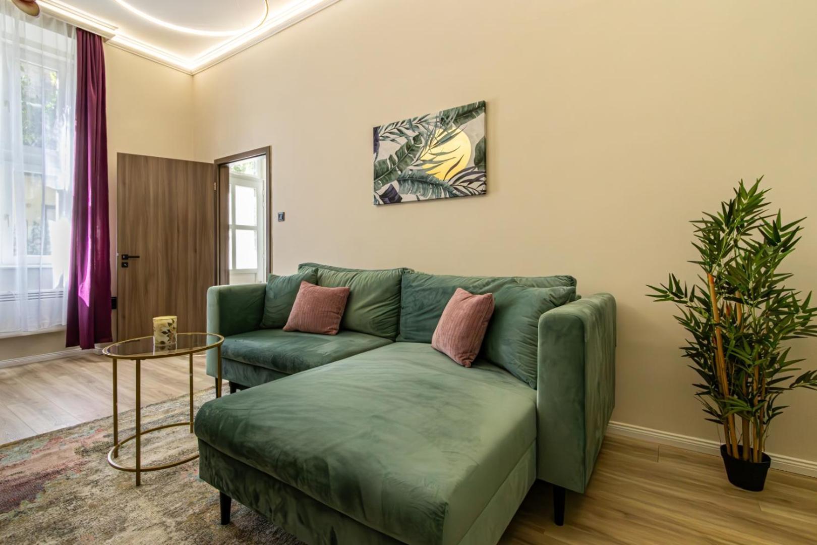 Oasis Apartment On The Broadway With Ac Budapeszt Zewnętrze zdjęcie